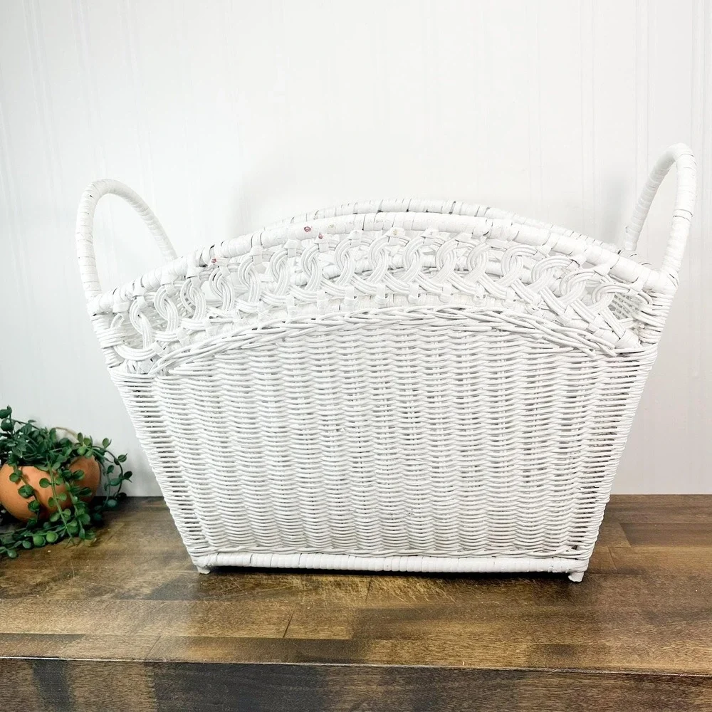 Vintage Wicker Magazine Rack: White Magazine Storage‎ Basket